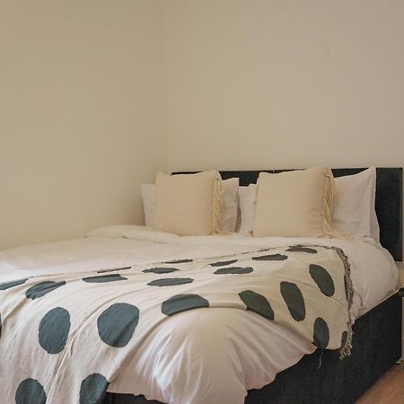 Citycharmms- Entire Home Near Etihad Stadium マンチェスター エクステリア 写真